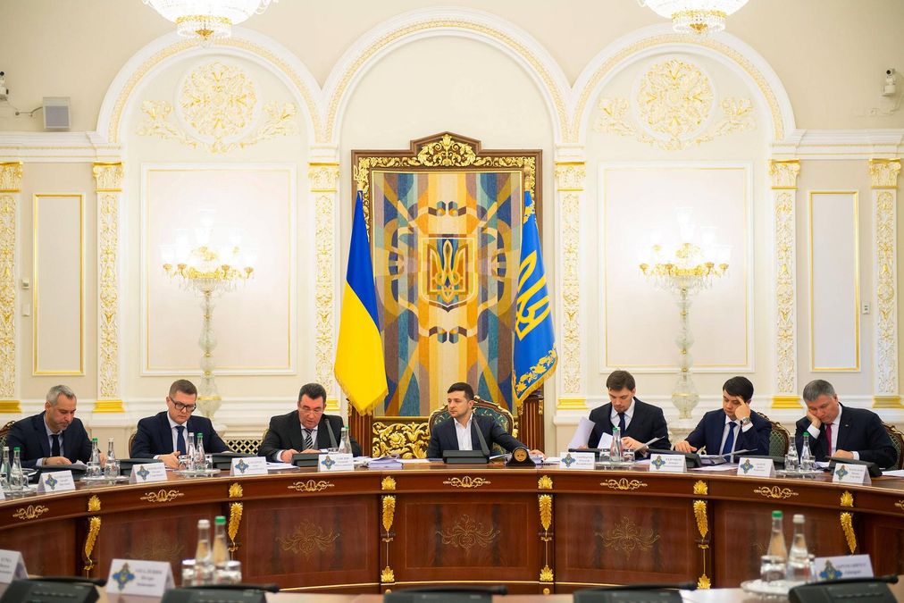 Данілов анонсував нові санкції проти чинних нардепів та олігархів Данілов анонсував нові санкції проти чинних нардепів та олігархів