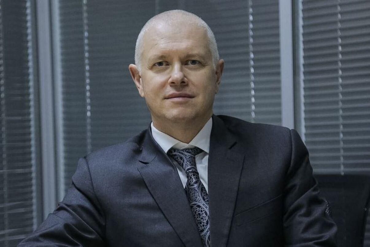 Яценко з Приватбанку переписав мільйони на родичів Яценко з Приватбанку переписав мільйони на родичів