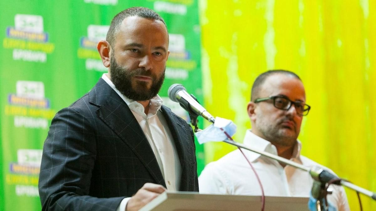 Дубінський здер зелений з авто, але буде працювати у Слузі народу Дубінський здер зелений з авто, але буде працювати у Слузі народу