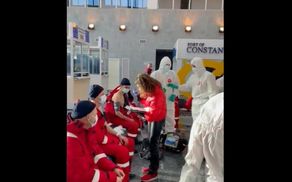 Українські моряки, врятовані з затонулого "Волго Балт 179", вже у порту: відео