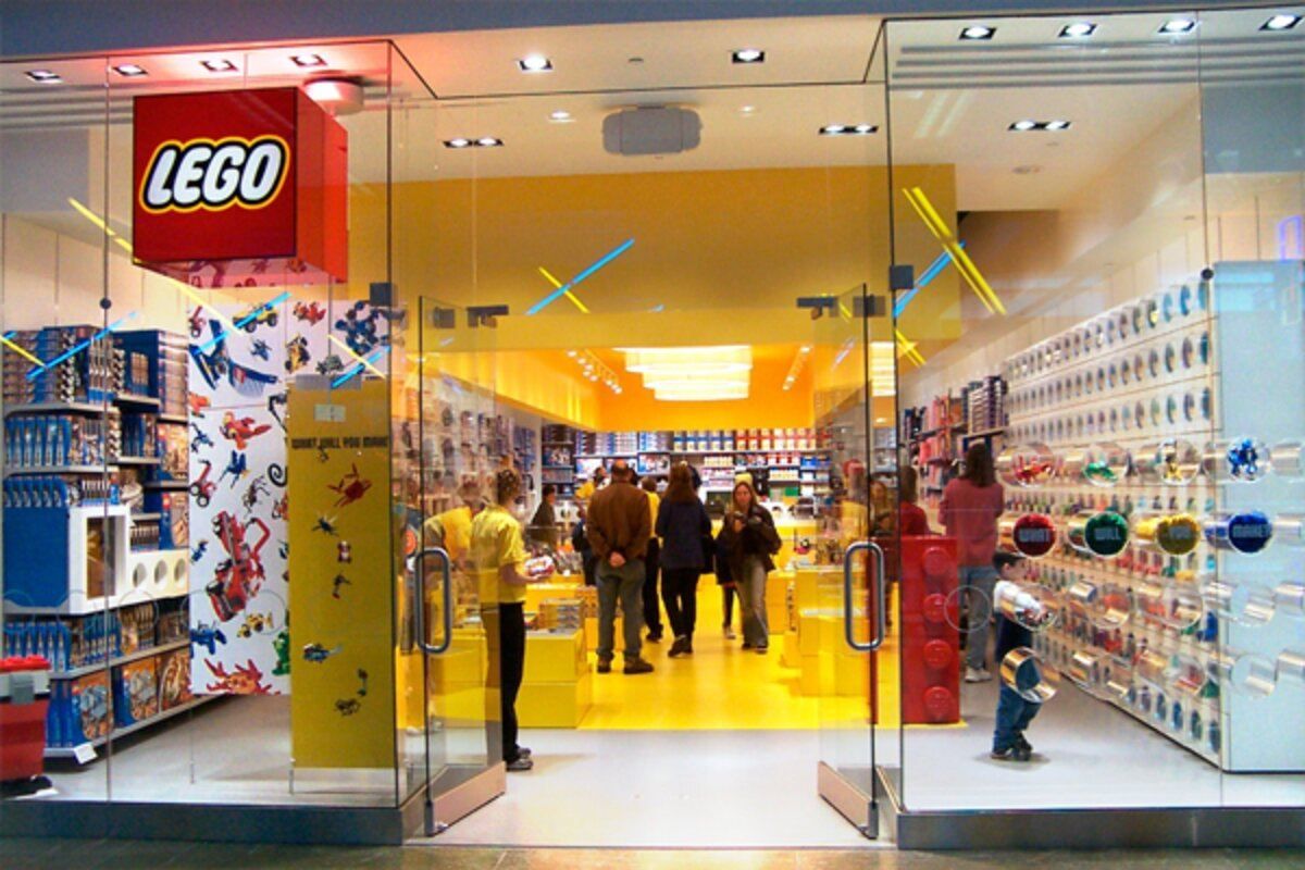 Компания Lego достигла рекордных продаж во время пандемии 2020