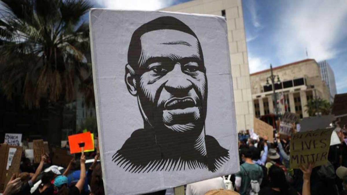 Семье убитого афроамериканца Флойда заплатят 27 миллионов долларов Семье убитого афроамериканца Флойда заплатят 27 миллионов долларов