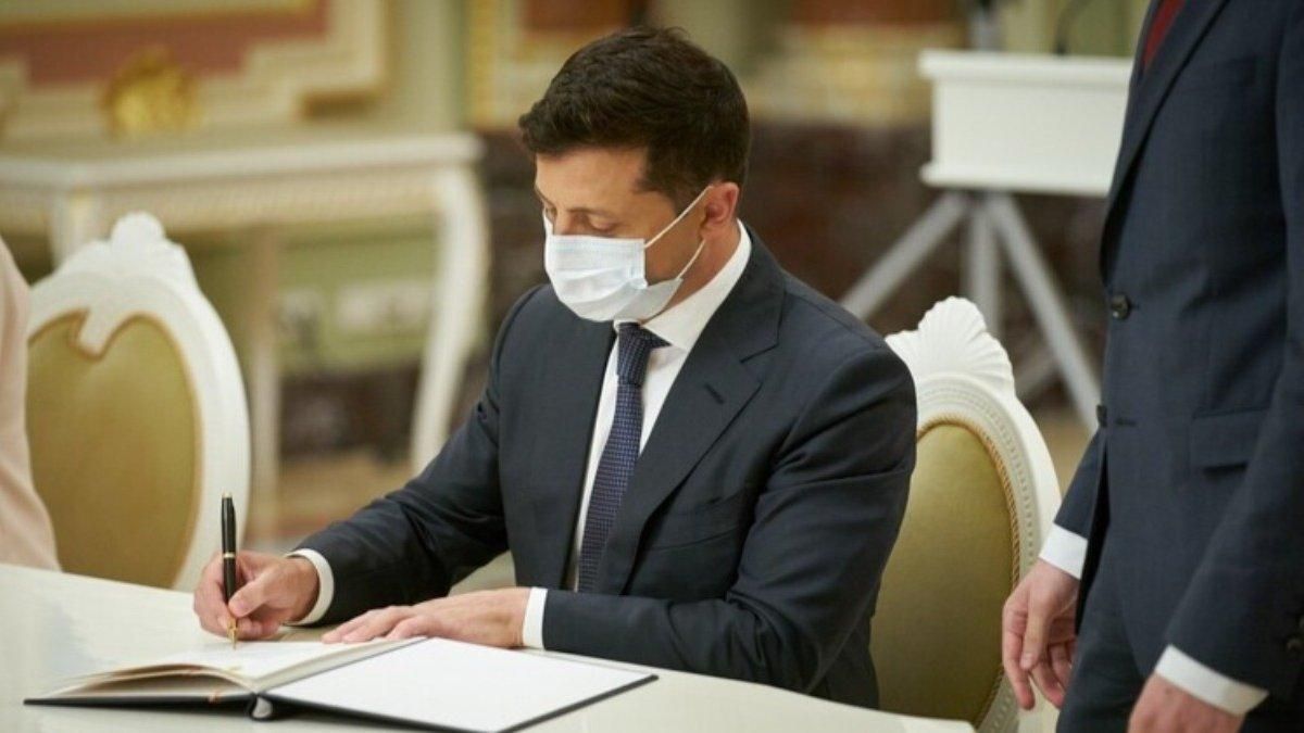 Владимир Зеленский подписал закон о ветеринарной медицине
