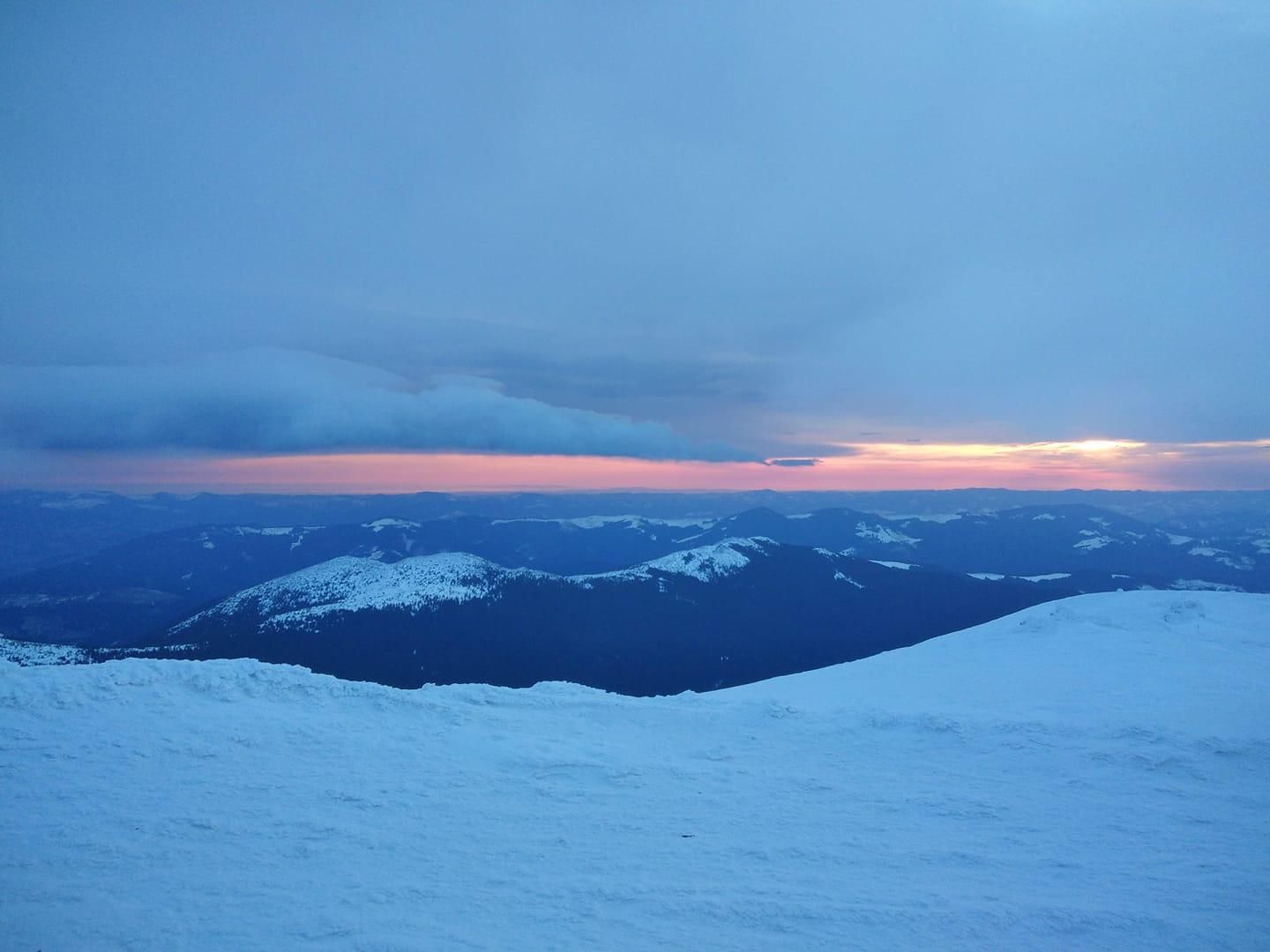 Доки у Карпатах зимова казка: в Україні потепліло до +10 Доки у Карпатах зимова казка: в Україні потепліло до +10