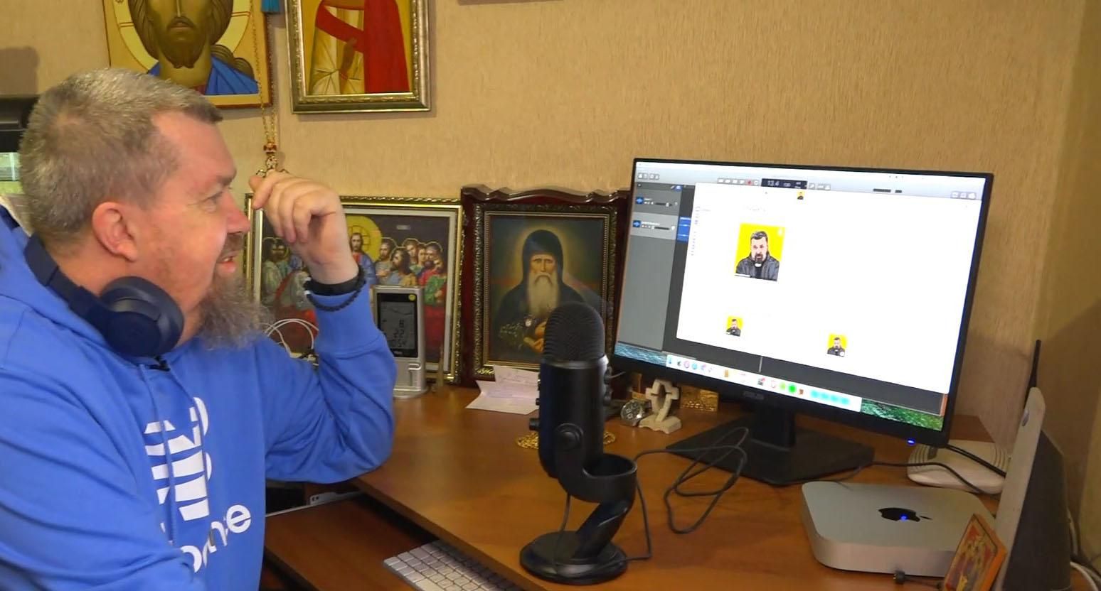 Священник з Луганщини записує відеоблоги