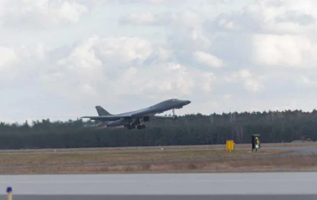 бомбардувальник США B-1B Lancer