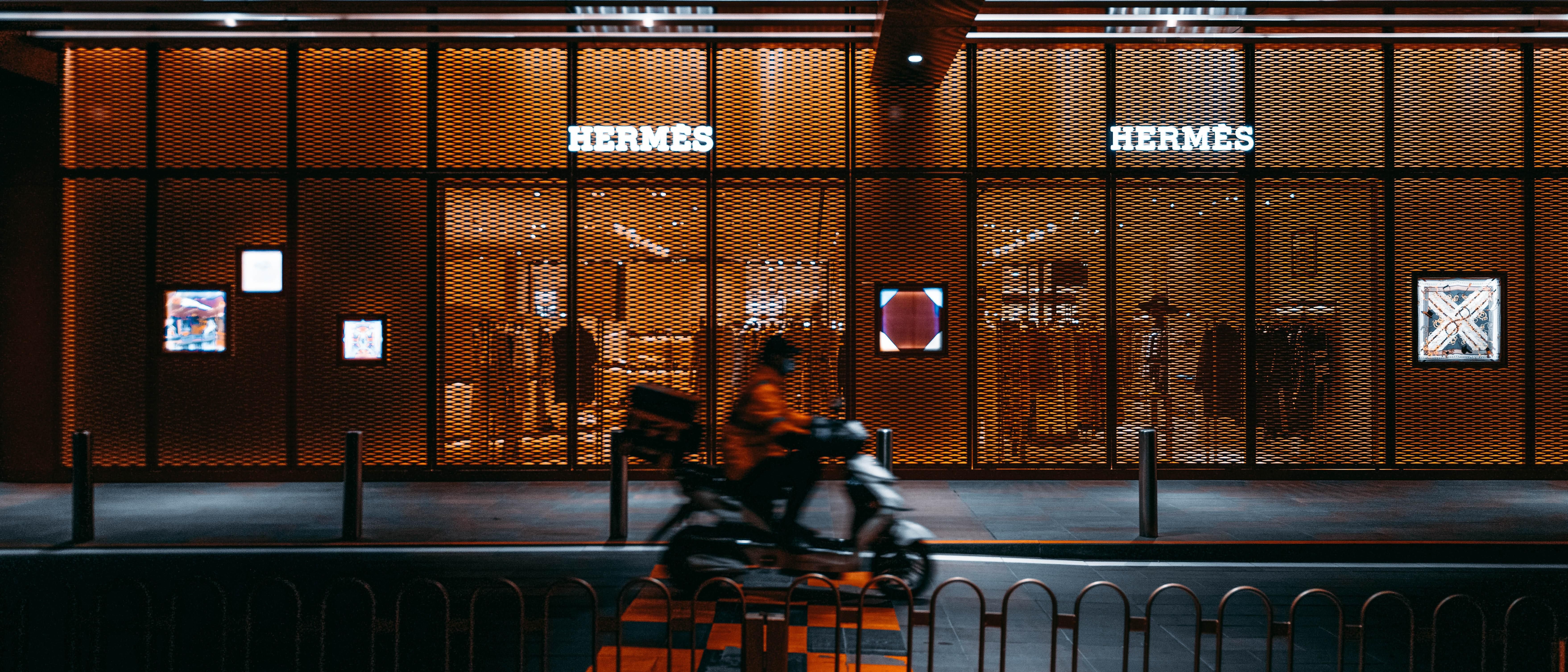 Бренд Hermes випускатиме сумки зі шкірозамінника на основі грибів