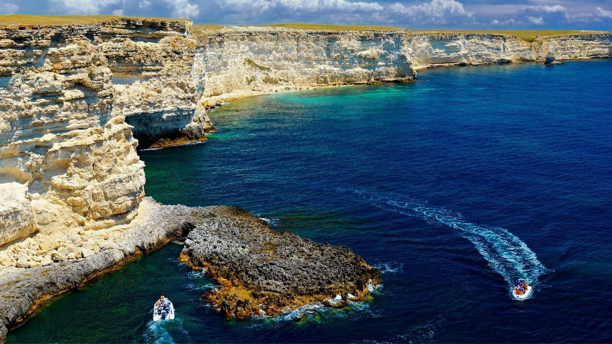 Китай заводит бизнес в оккупированный Крым Китай заводит бизнес в оккупированный Крым