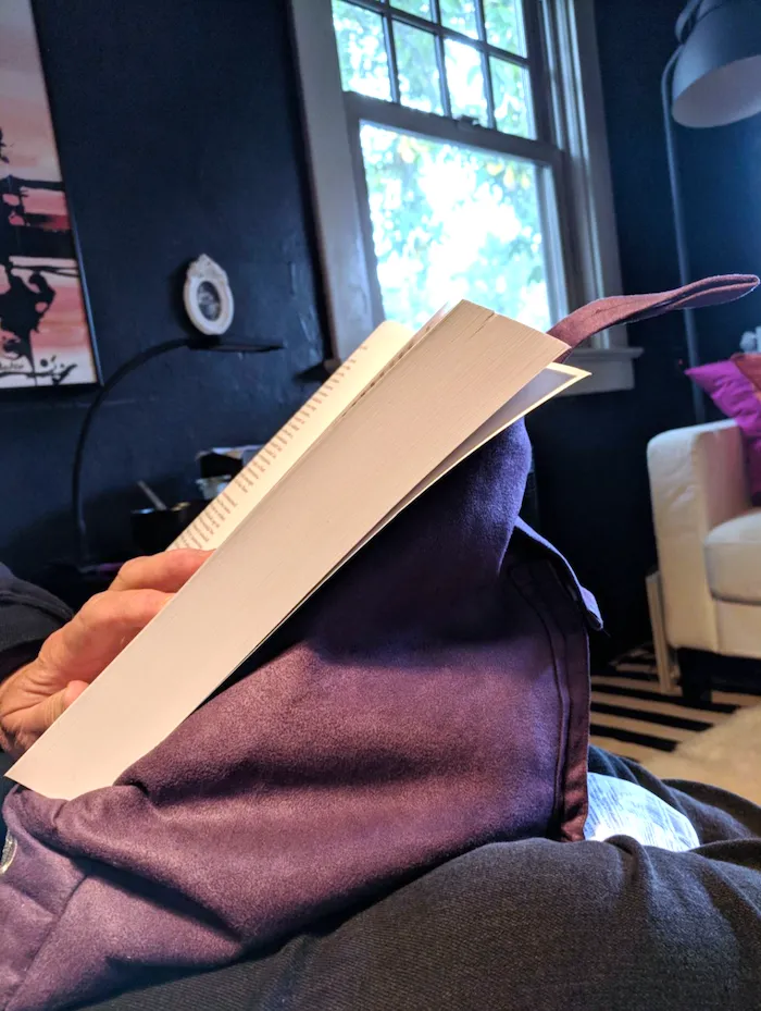 Подушка-підставка для книг Подушка-підставка для книг