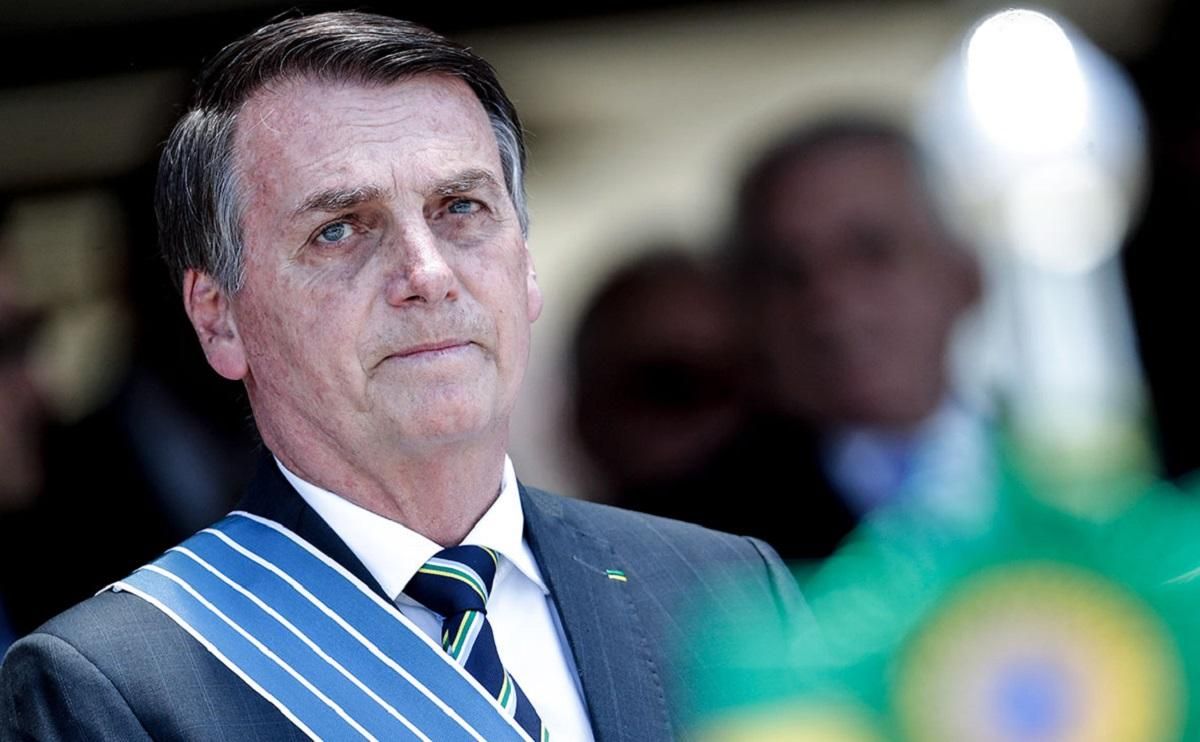 Президент Бразилии в четвертый раз сменил главу МОЗ за время пандемии Президент Бразилии в четвертый раз сменил главу МОЗ за время пандемии