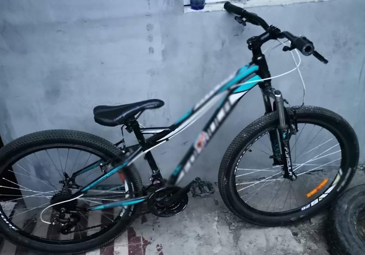 Іноземець погрожував дитині ножем, щоб відібрати велосипед Іноземець погрожував дитині ножем, щоб відібрати велосипед