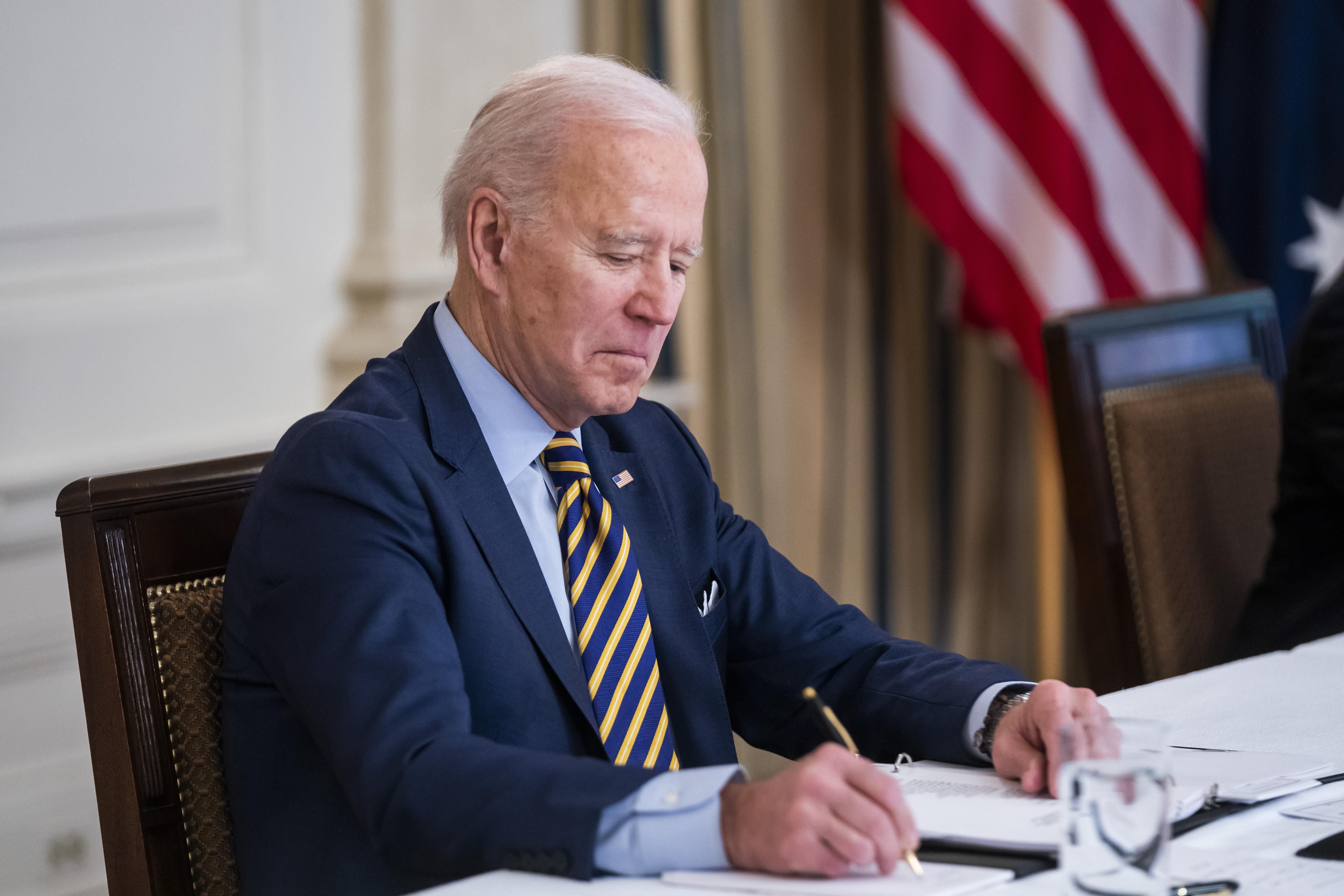 Администрация Джо Байден планирует увеличить налоги Администрация Джо Байден планирует увеличить налоги