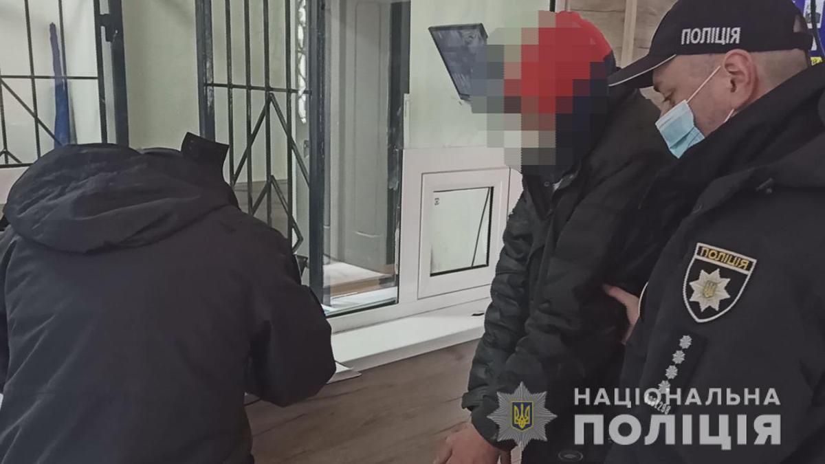 Правоохоронці затримали підозрюваного у вбивстві жінки в Одесі 