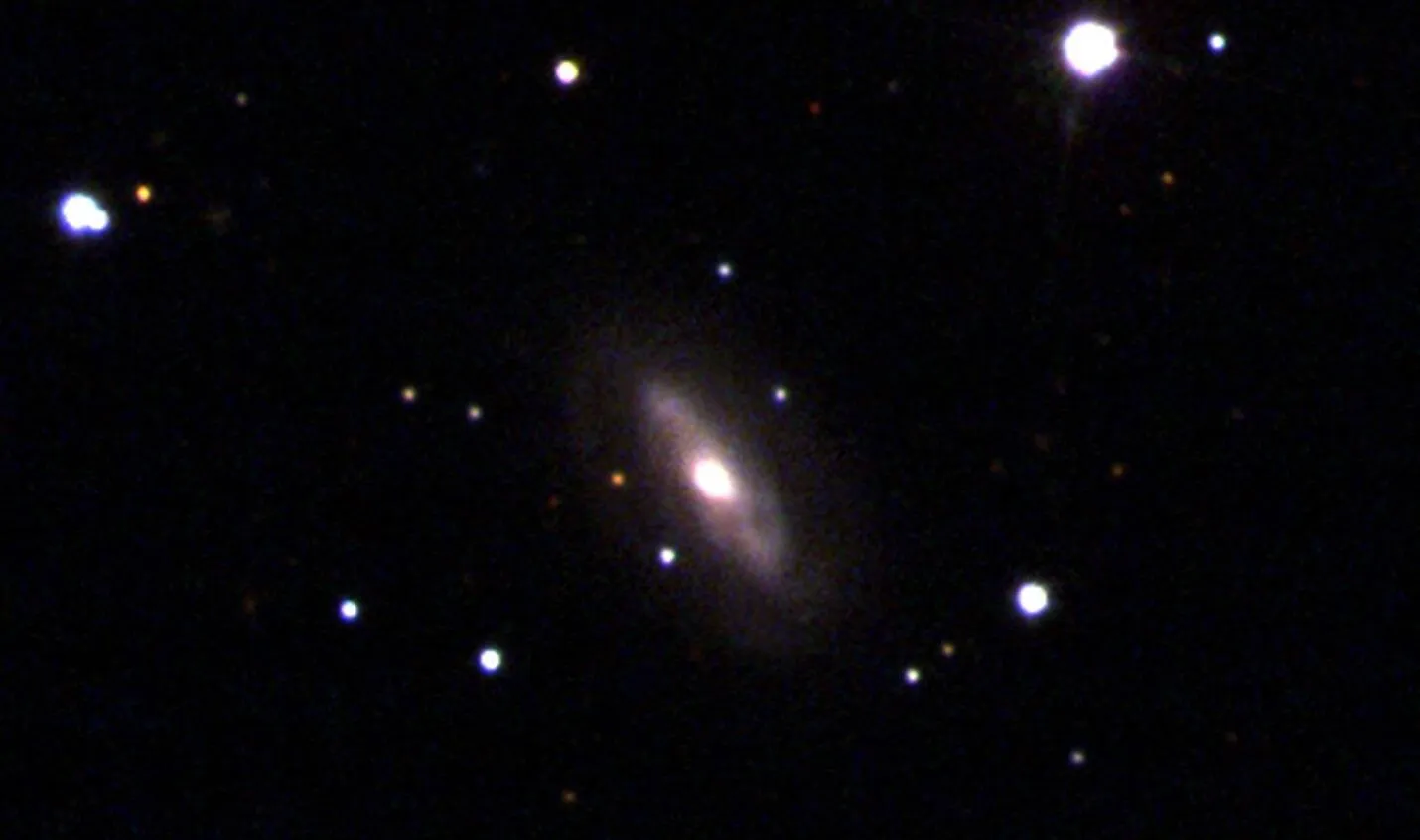 Фото галактики J0437+2456 Фото галактики J0437+2456