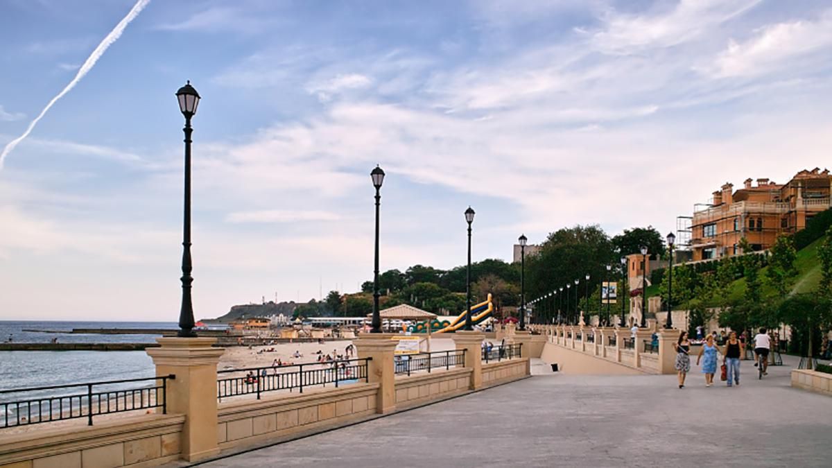 В Одессе планируют закупить лавочки на миллион гривен В Одессе планируют закупить лавочки на миллион гривен