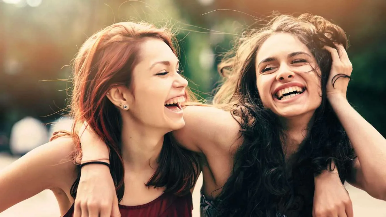 Спілкуйтеся з друзями Спілкуйтеся з друзями