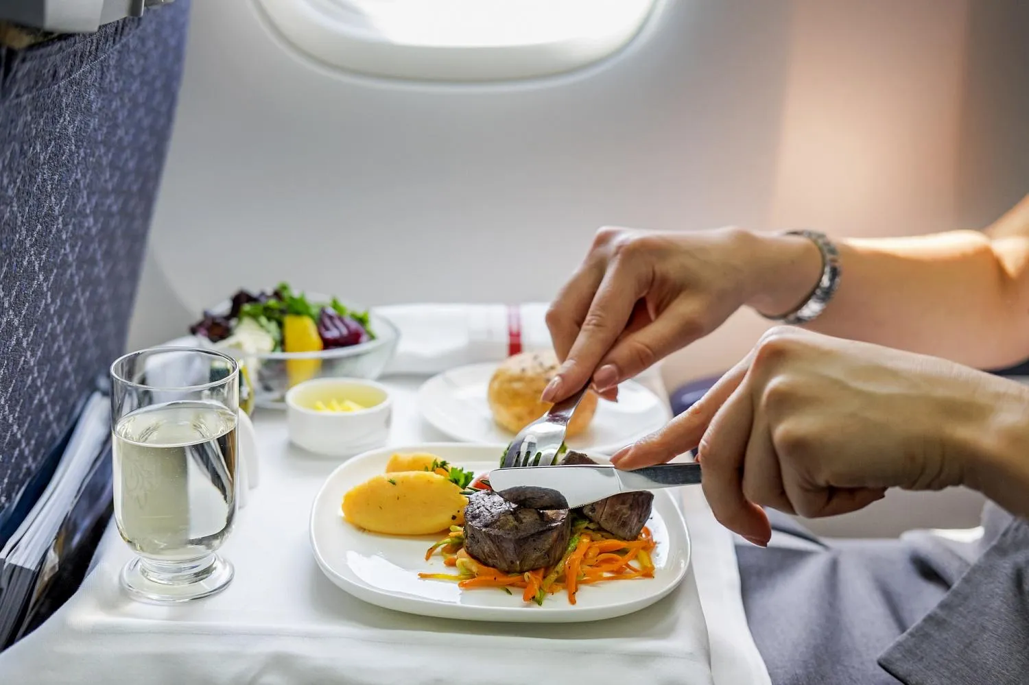 Харчуйтеся Харчуйтеся