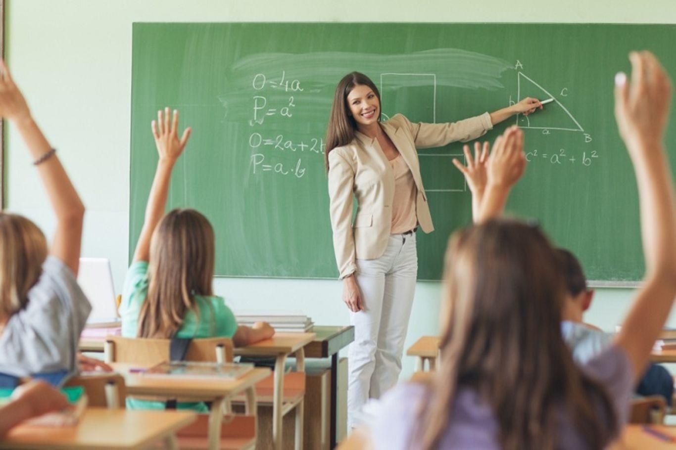 Педагогічне навантаження: скільки годин мають працювати вчителі