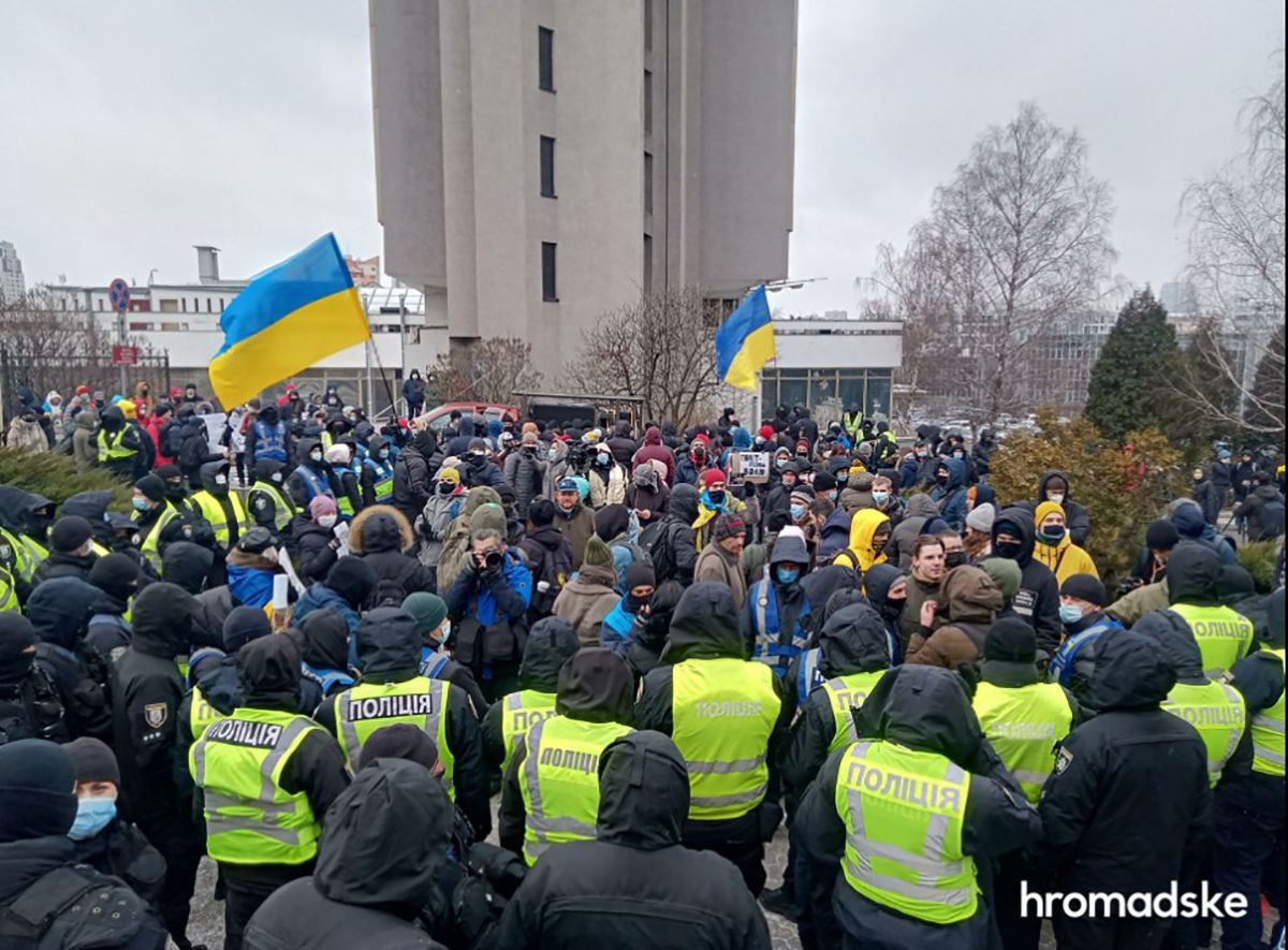 Люди выййшли на улицы через приговоры одиозных судей, – Маселко