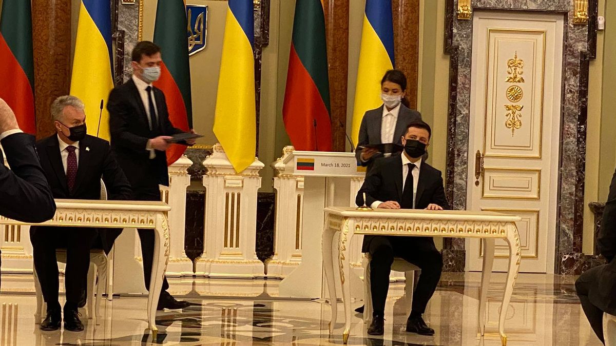 Украина и Литва подписали совместные документы о сотрудничестве