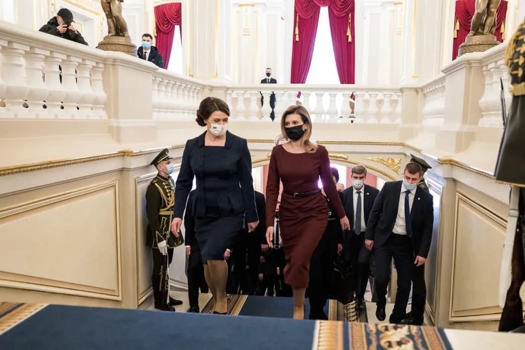 Олена Зеленська на зустрічі з президентом Литви Олена Зеленська на зустрічі з президентом Литви