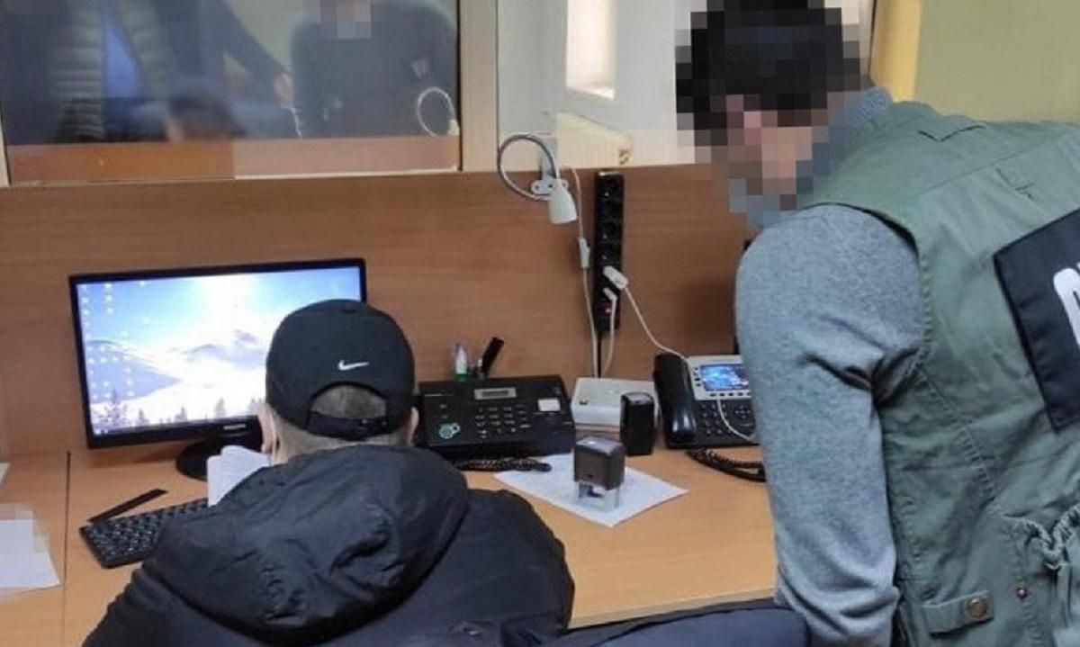 Продавали секретну інформацію: СБУ викрила групу посадовців Продавали секретну інформацію: СБУ викрила групу посадовців