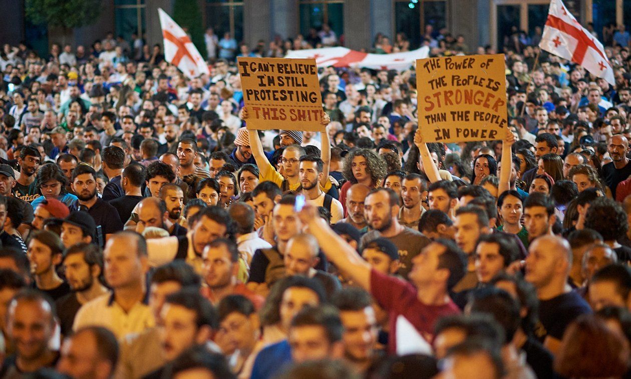 Грузинская оппозиция объявила о бессрочных акциях протеста