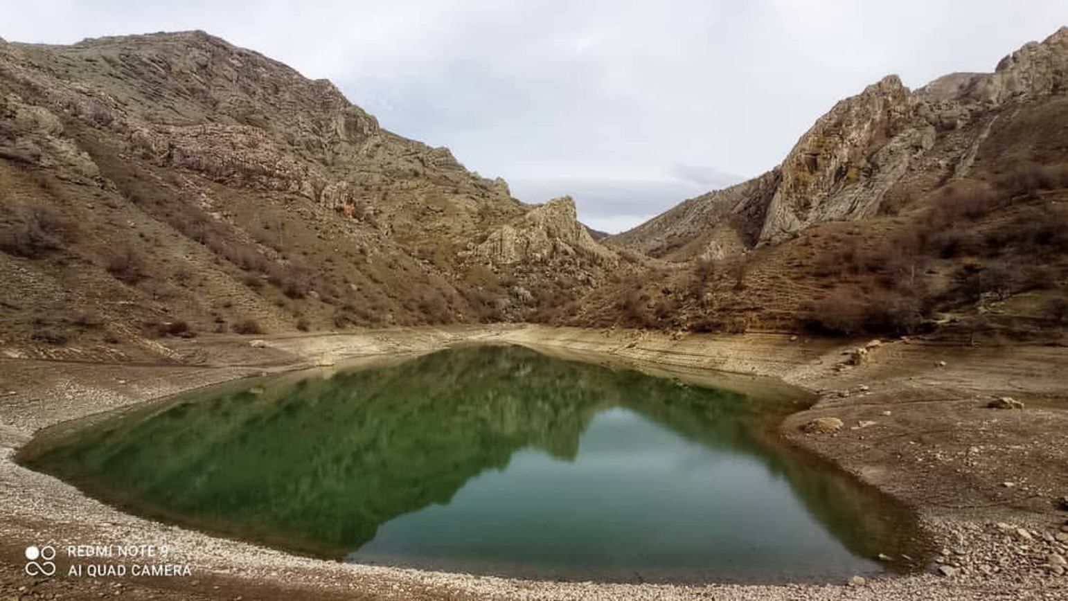 Изумрудное озеро Панагия в Крыму превратилось в лужу: фото