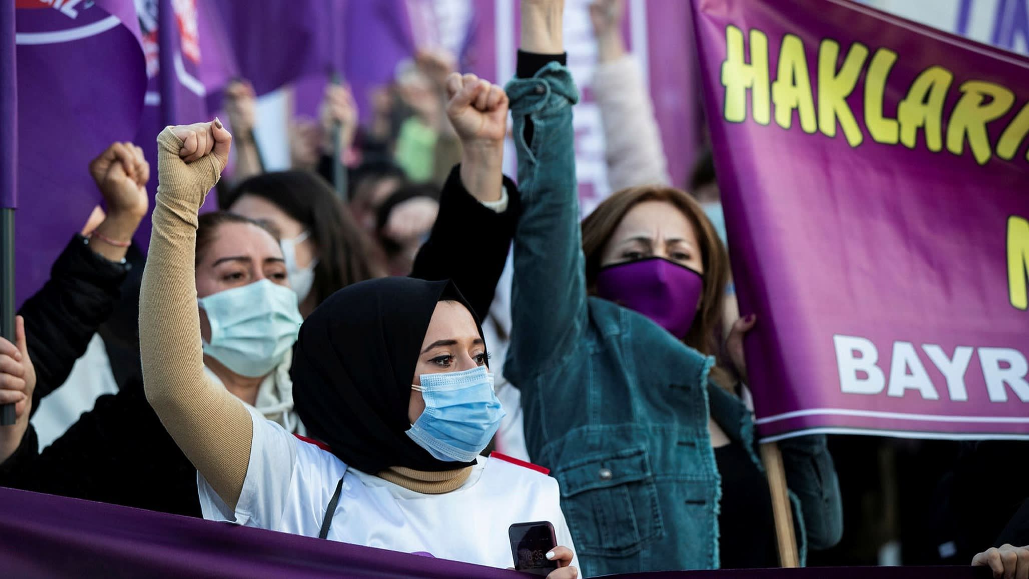 У Туреччині жінки протестую проти виходу зі Стамбульської конвенції