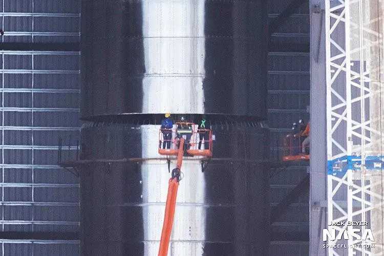 Робота над з'єднанням Super Heavy Робота над з'єднанням Super Heavy