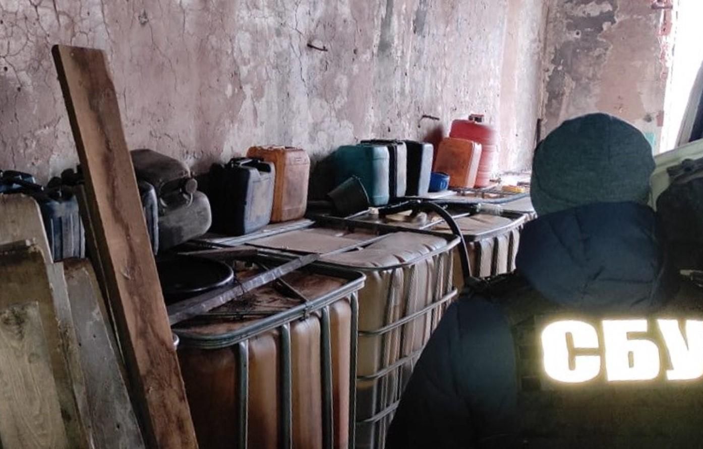 СБУ разоблачила подпольное производство горючего в Кировоградской области