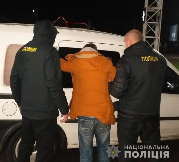Продавали наркотики у виправній колонії: на Львівщині затримали злочинну групу – фото