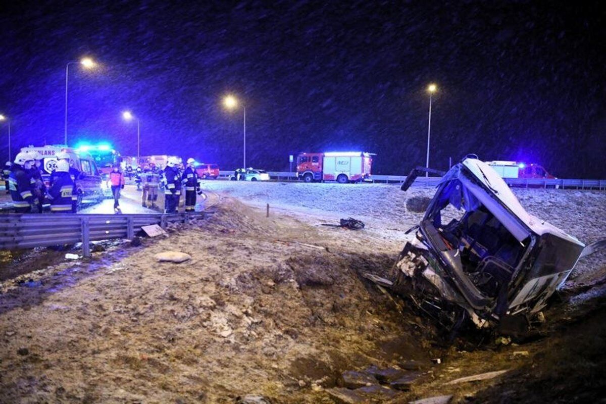 В Польше прокомментировали 2 аварии с украинскими автобусами
