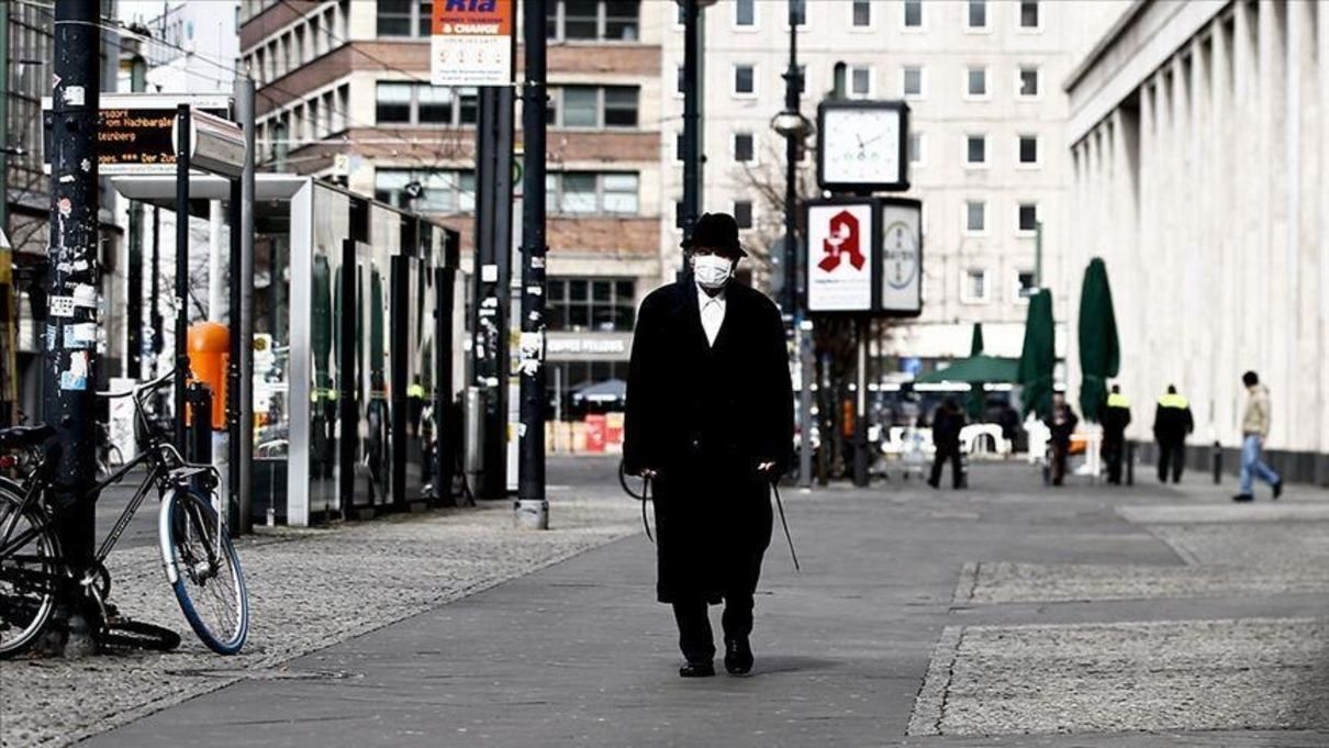 У Німеччині продовжили жорсткий карантин на Великдень У Німеччині продовжили жорсткий карантин на Великдень