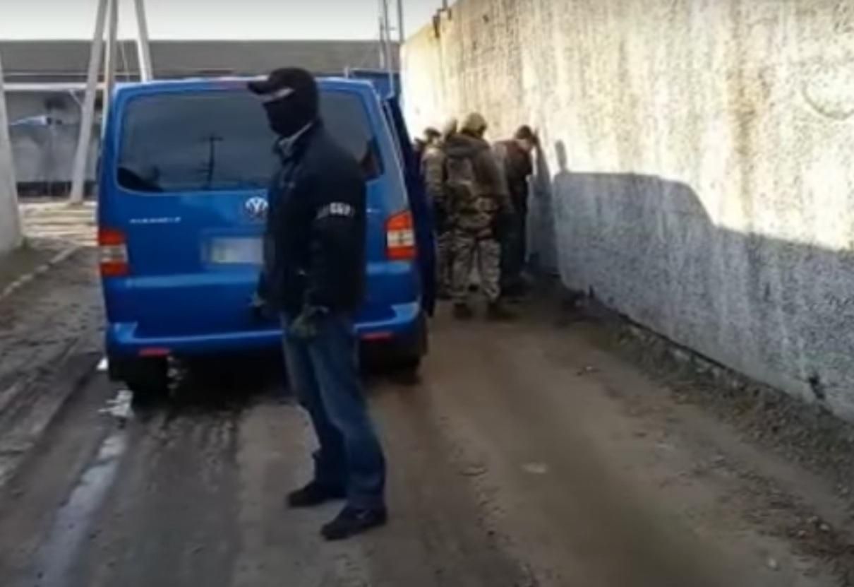 Боевика задержали в Харьковской области: что известно, видео