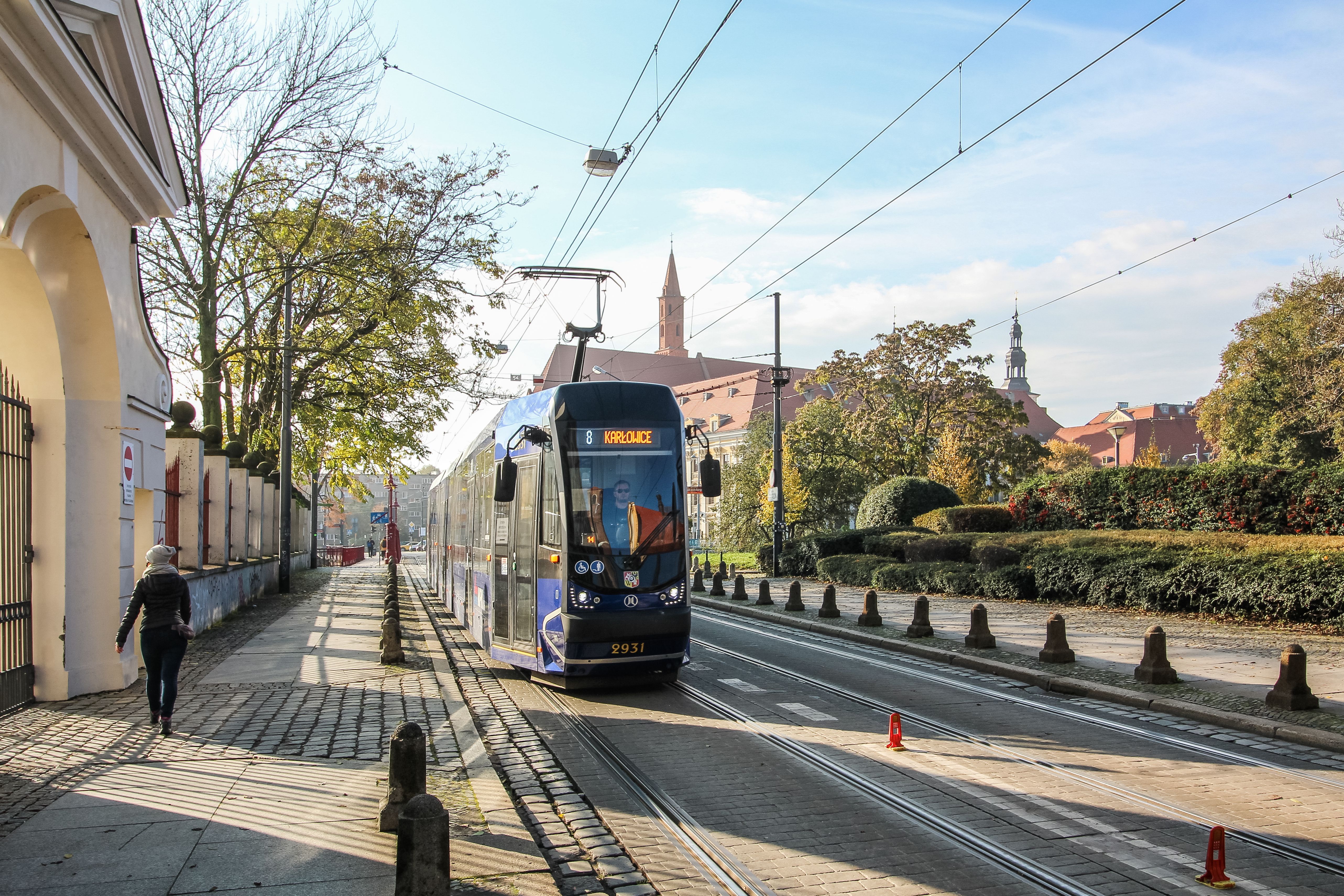 Хортица, Тустань и Харьков: в общественном транспорте Вроцлава показывают ролики об Украине Хортица, Тустань и Харьков: в общественном транспорте Вроцлава показывают ролики об Украине