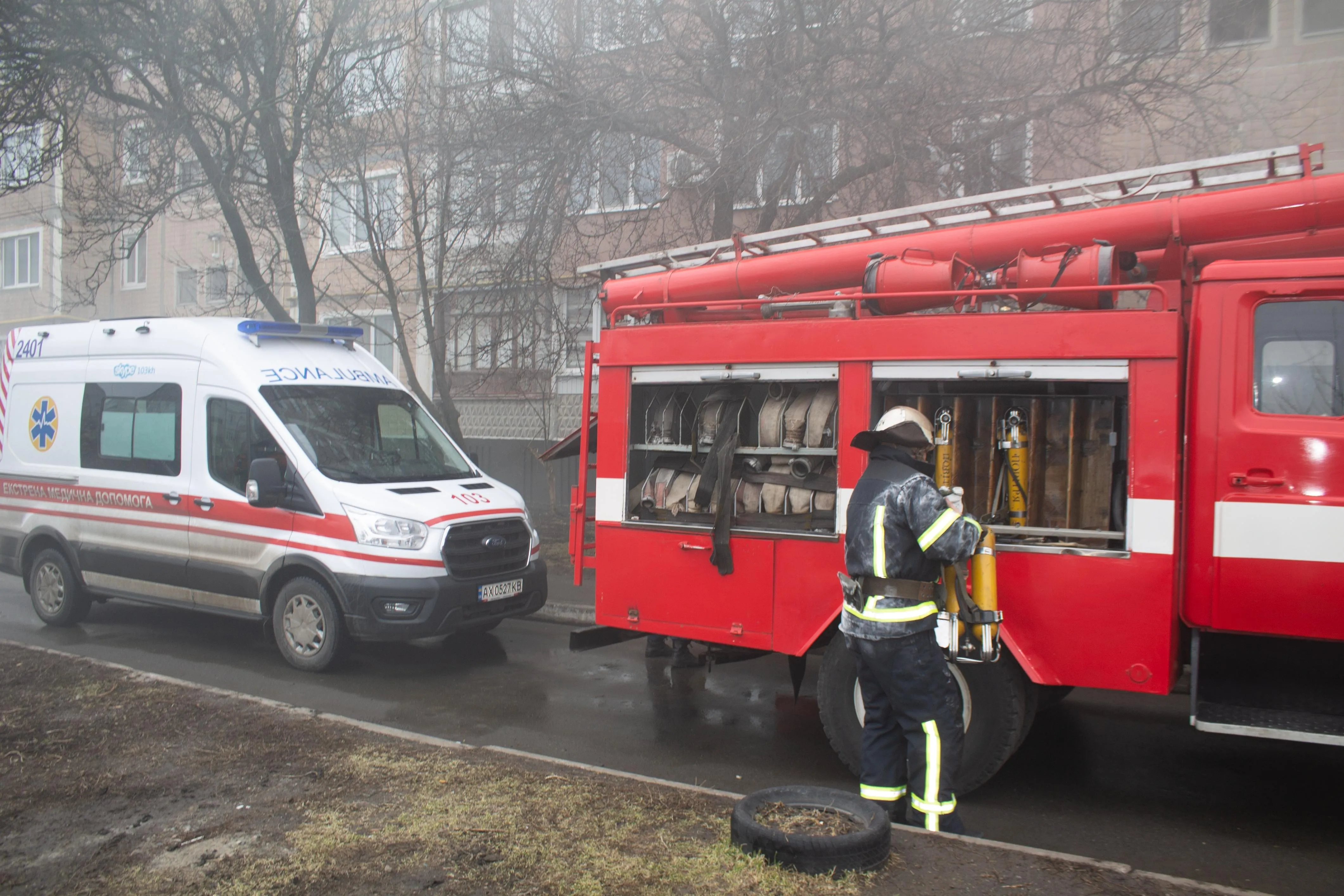 На місце прибули пожежні та медики На місце прибули пожежні та медики