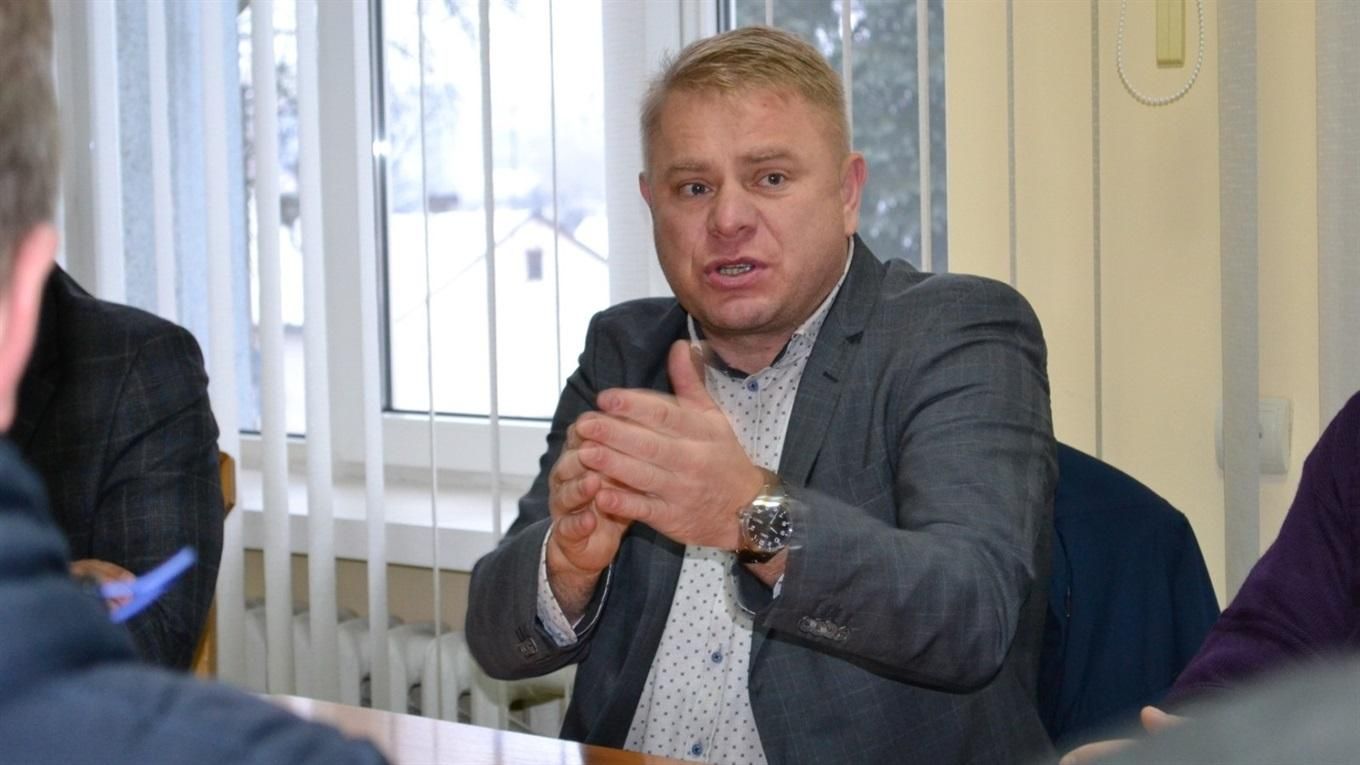 Нардепу Віктору М'ялику вручили підозру через несплату податків Нардепу Віктору М'ялику вручили підозру через несплату податків