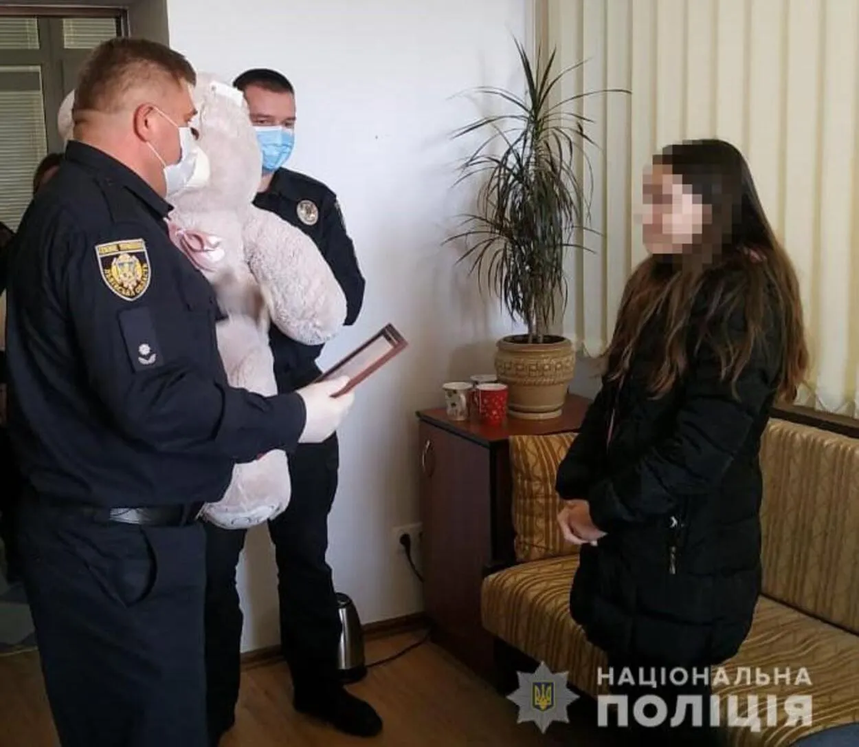 У Львові 11-річна дівчинка допомогла затримати грабіжника: фото