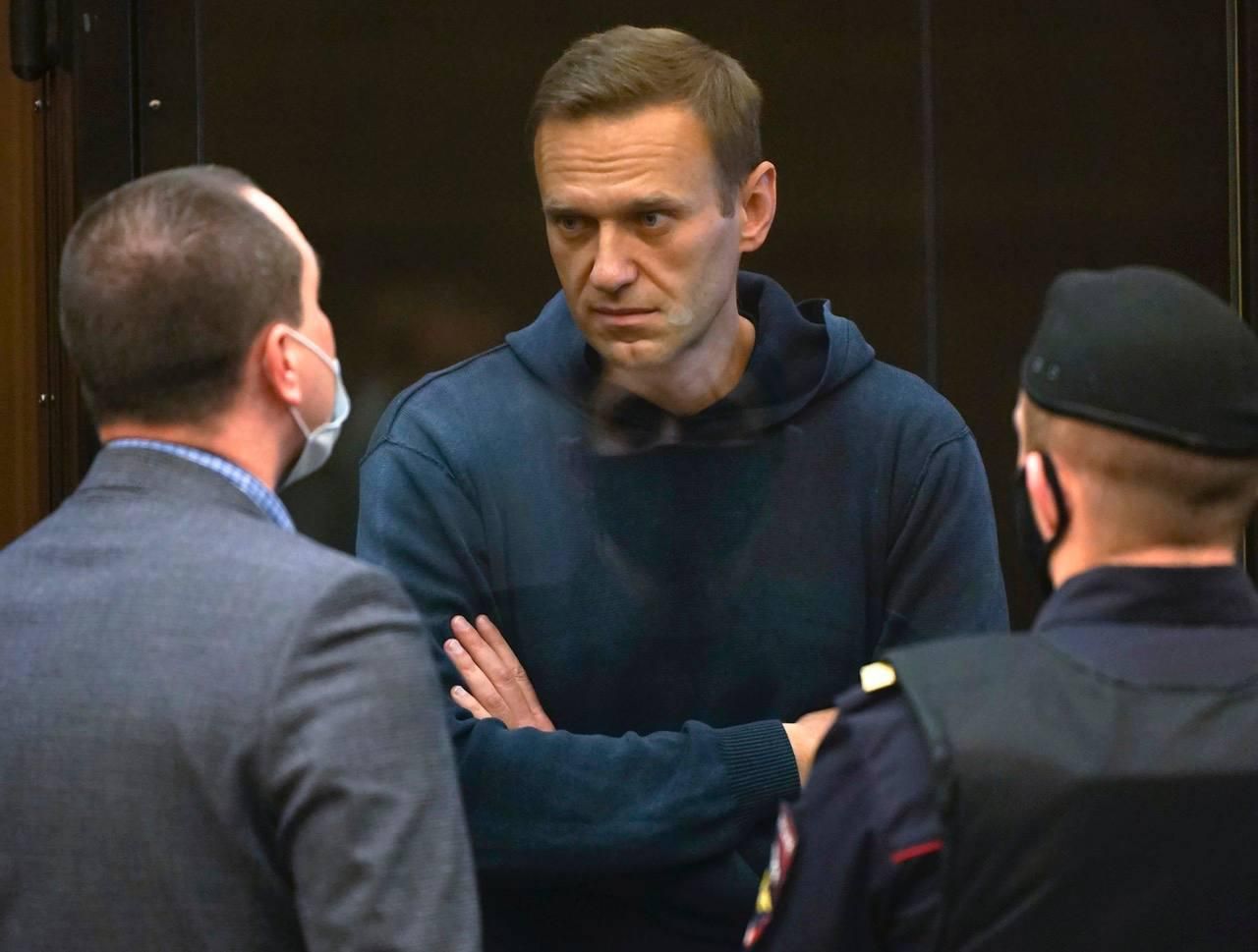 Навальна вимагає Путіна відпустити її чоловіка