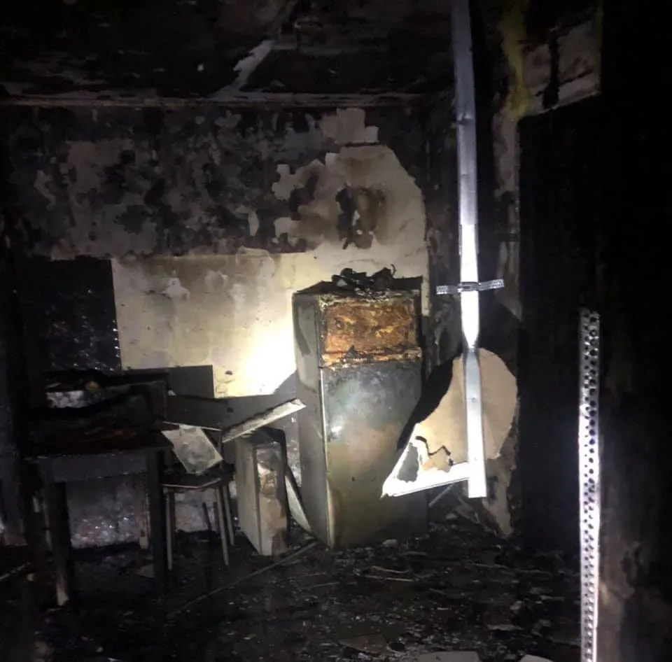 У Львові трапилась нищівна пожежа: евакуювали 15 людей – фото У Львові трапилась нищівна пожежа: евакуювали 15 людей – фото