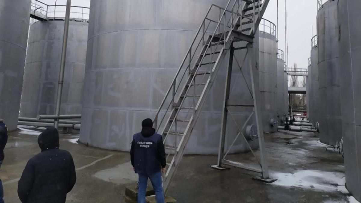 "Акциз 2021": на Кировоградщине ГФС изъяла 1100 тонн незаконного топлива на 34 миллиона "Акциз 2021": на Кировоградщине ГФС изъяла 1100 тонн незаконного топлива на 34 миллиона