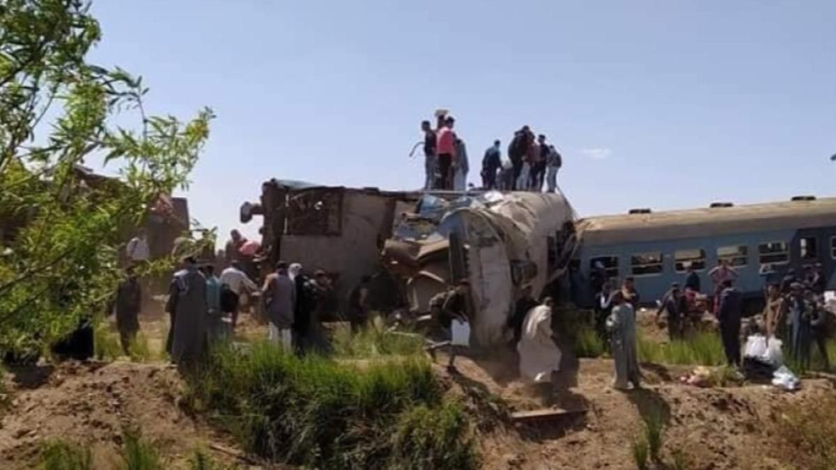 Сорвал стоп-кран: возможная причина столкновения поездов в Египте Сорвал стоп-кран: возможная причина столкновения поездов в Египте