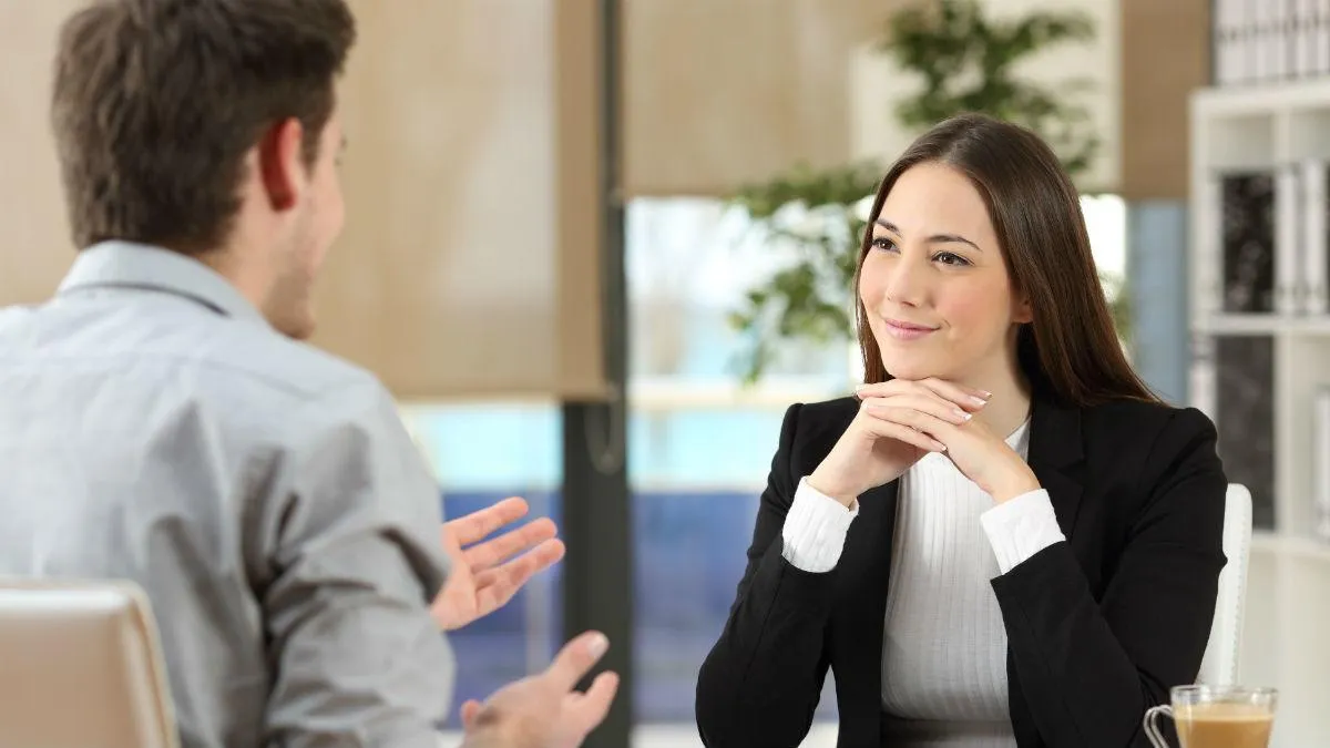 Дивіться у очі співрозмовнику Дивіться у очі співрозмовнику