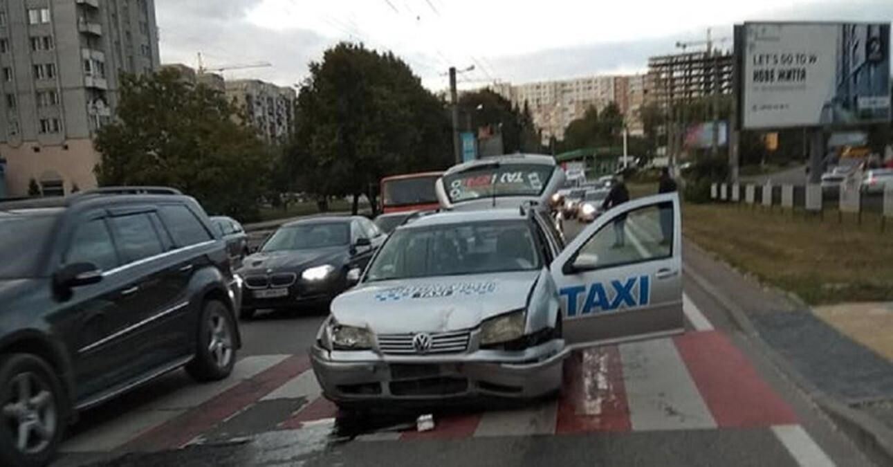 Компенсація – 250 тисяч гривень: суд покарав таксиста, який збив дитину на переході