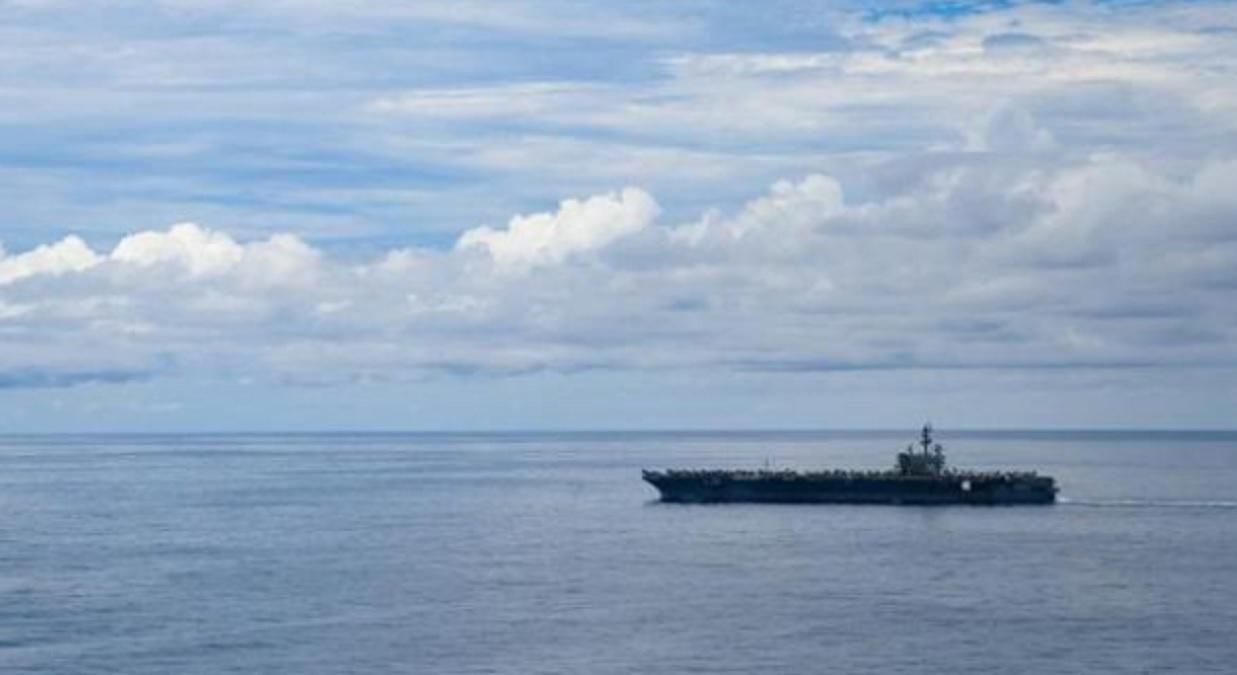 Китайські кораблі увійшли в зону біля спірних островів Сенкаку