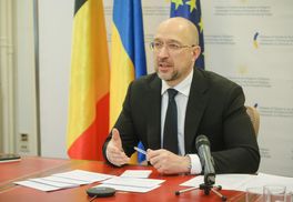 Свіжа декларація Шмигаля: авто на дружині, пів мільйона зарплати і 155 тисяч доларів готівки