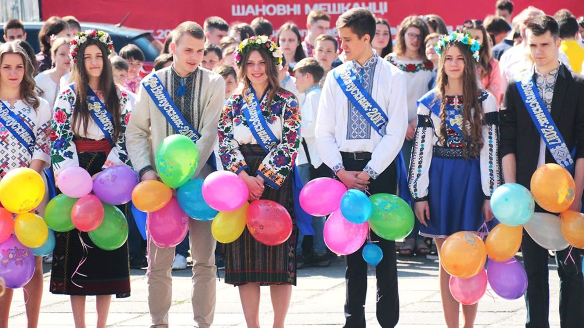 Українських випускників заохочують навчатись в Америці – Голос Америки