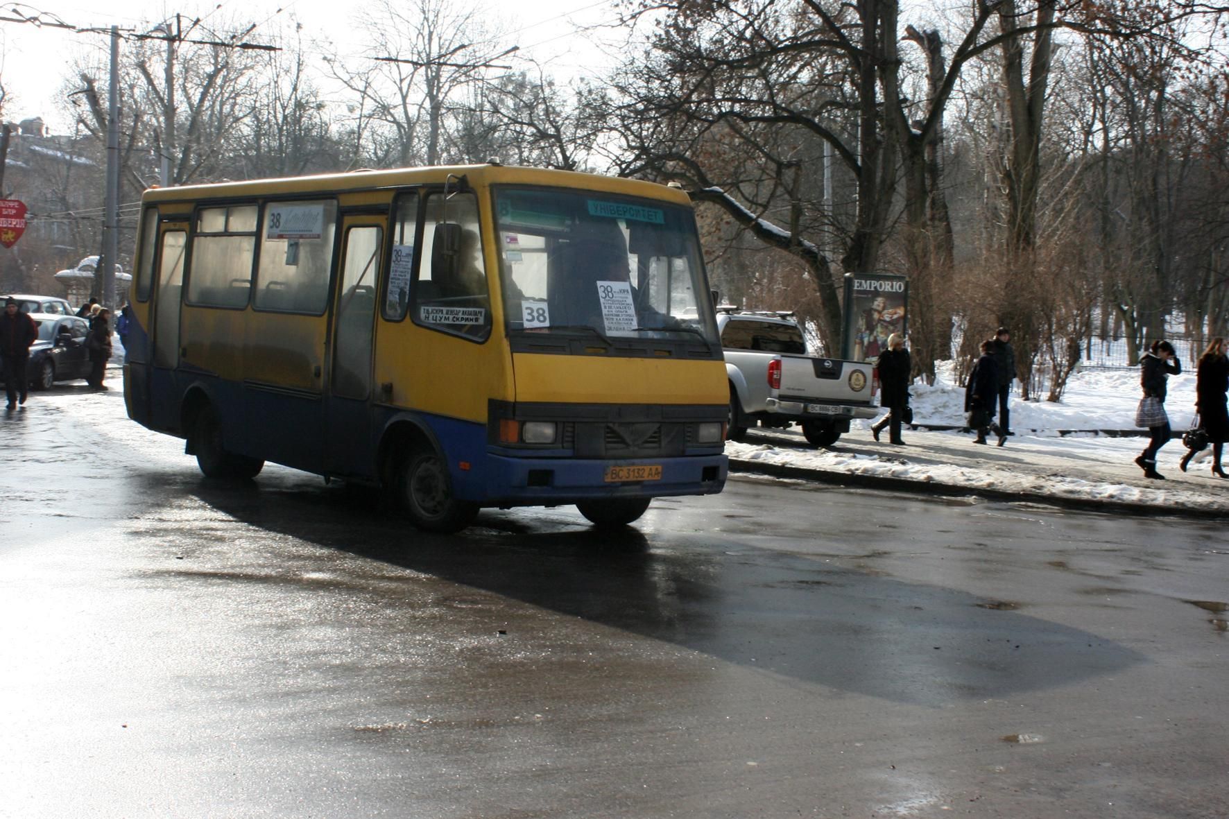 Насмерть сбил 23-летнего парня: суд вынес приговор водителю львовской маршрутки 