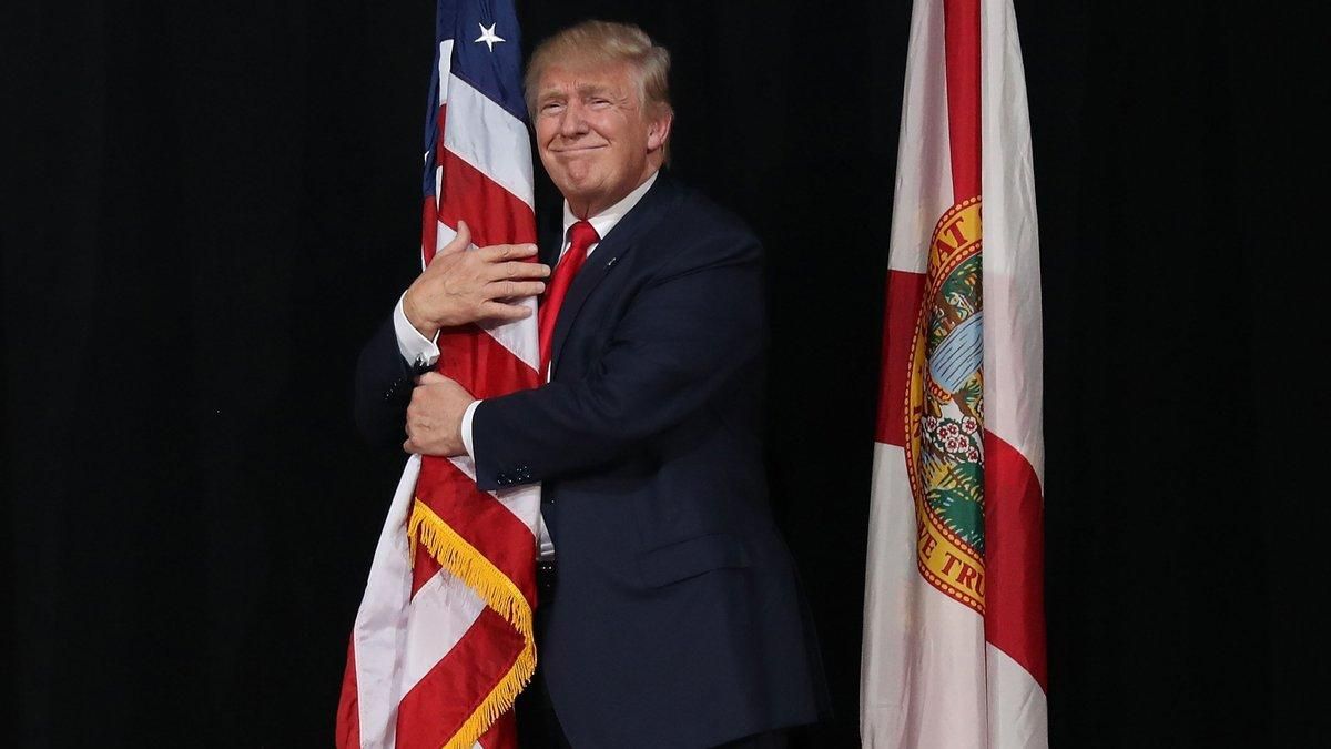 Трамп запустил личный сайт для общения со своим сторонниками Трамп запустил личный сайт для общения со своим сторонниками